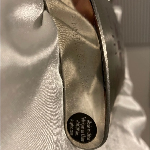 Stainless Steel Flask - Picture 4 of 4